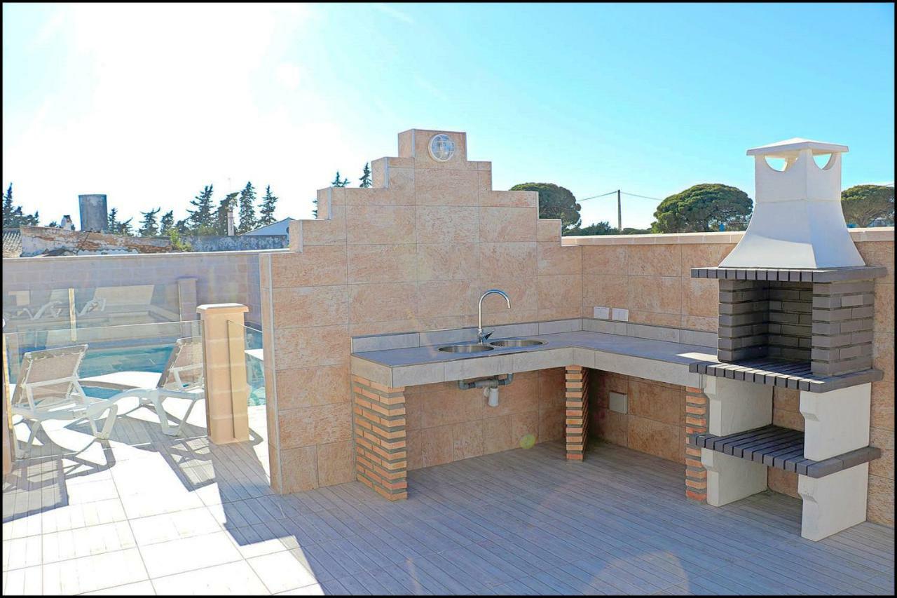 Chalet Penuelas Con Piscina Коніль-де-ла-Фронтера Екстер'єр фото